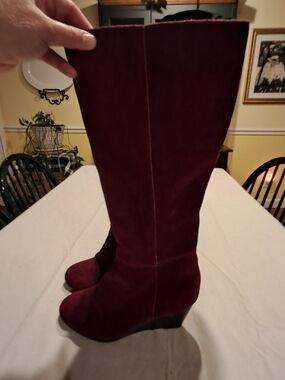 Colleen Lopez Women's Tall Wedge Boots in Burgundy Suede Size 8M‎